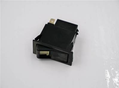 Interrupteur de phares de travail John Deere F011047