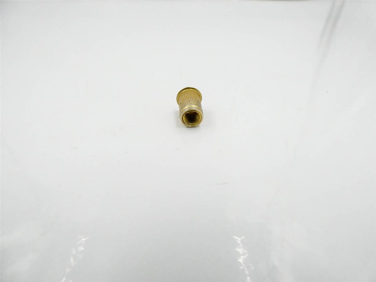 Insert fileté M5-0.8x3.3 ouvert 12192A033