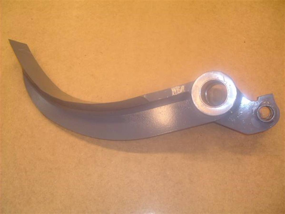 Couteau inférieur complet 6000V Log Max RE043015