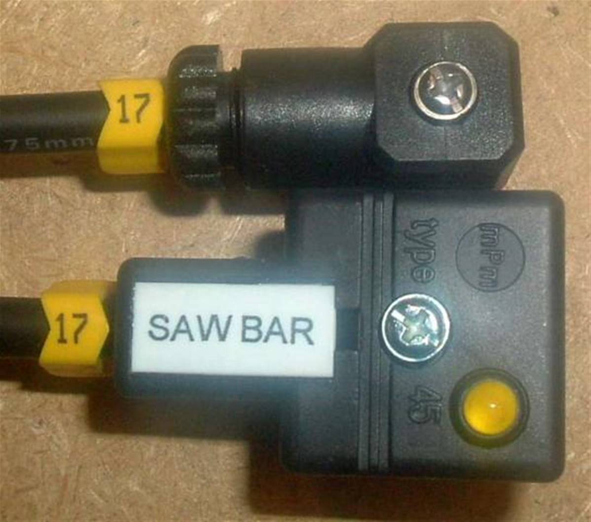 Câble N°17 Valve de scie 7000/9000 Log Max RE014165