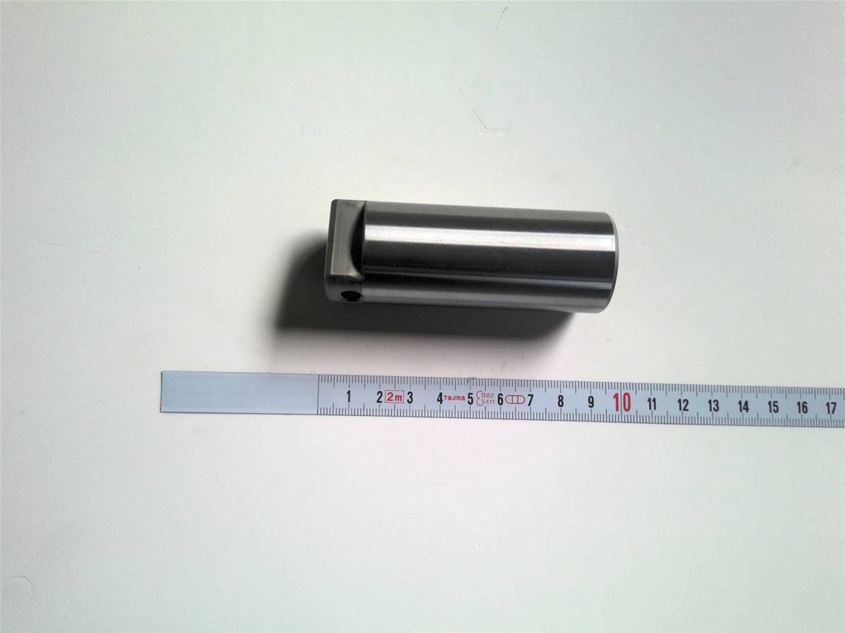 Axe Ø 32 L=86 mm Log Max RE012586