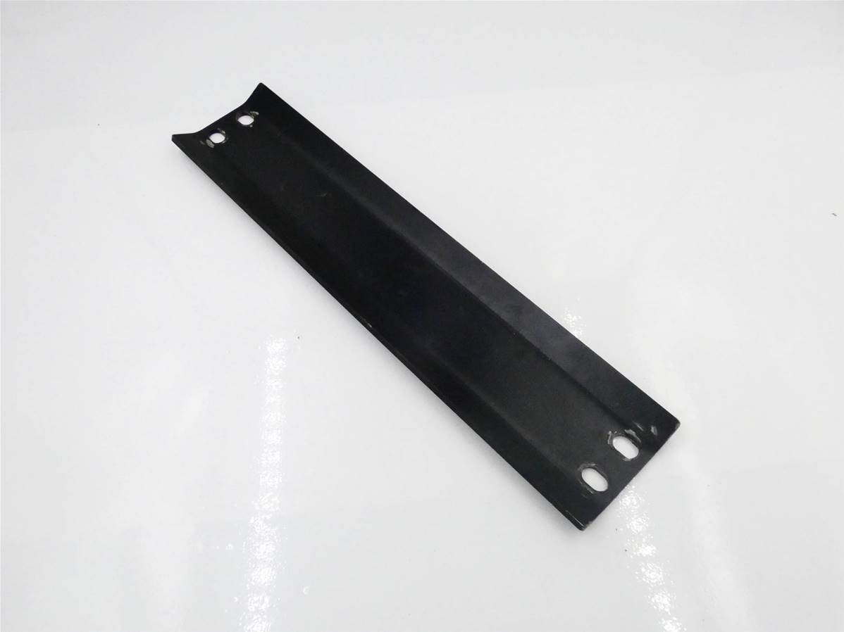 Tôle de guidage de flexibles hydrauliques 77904B